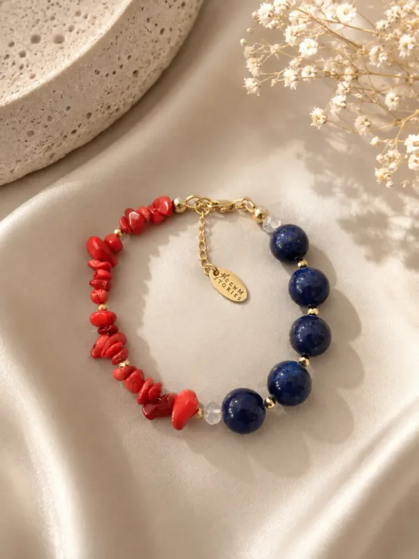 Handcrafted blue agate and red chips bracelet