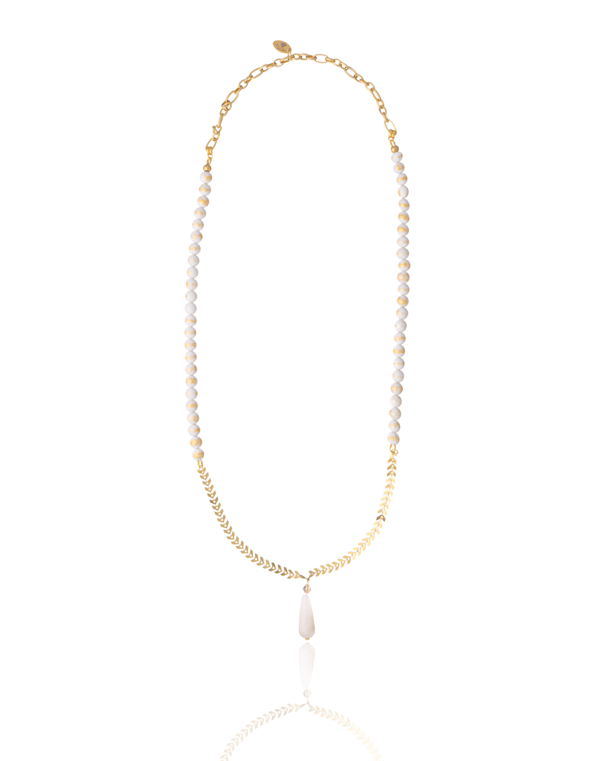 Long Jade necklace with golden waters