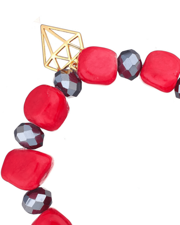 Red Jade Bracelet with Diamond Accent - Elevate your style effortlessly.