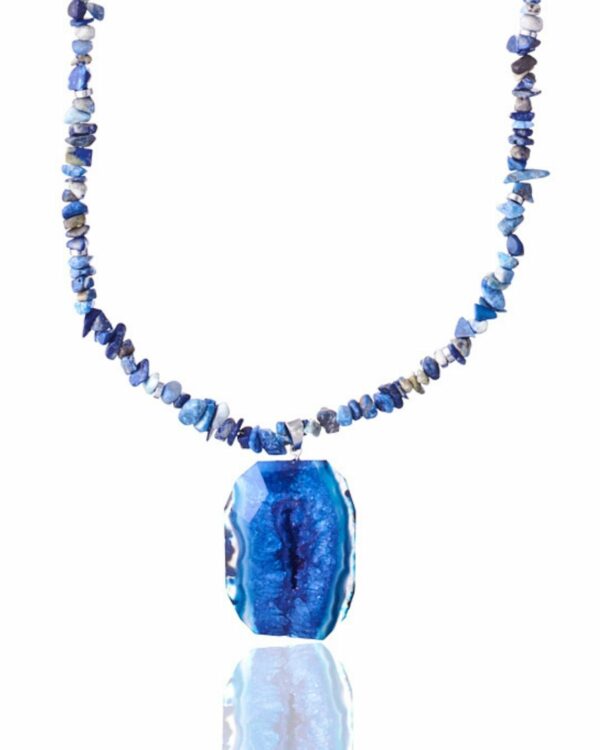 Stylish Blue Agate Necklace with Silver Details