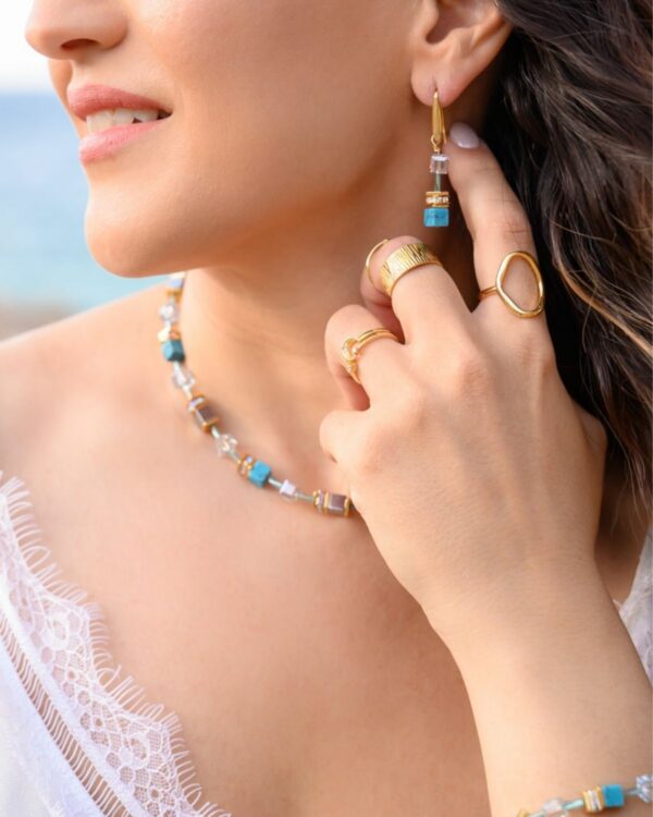 Handcrafted Blue Shade and Howlite Jewelry Set - Elegant Accessories