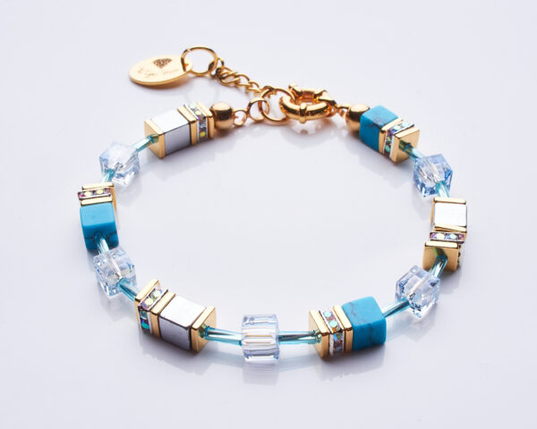 Blue Shade and Howlite Bracelet - Timeless elegance meets modern design