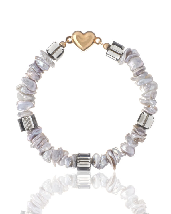 Mother of Pearl Chips and Crystals Bracelet - Natural Elegance