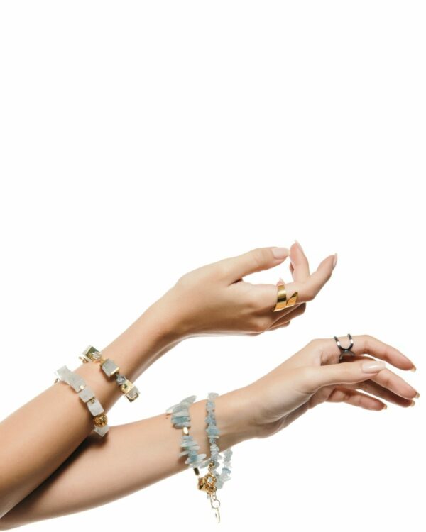 Aquamarine Bracelets - Genuine gemstone jewelry for a touch of elegance.