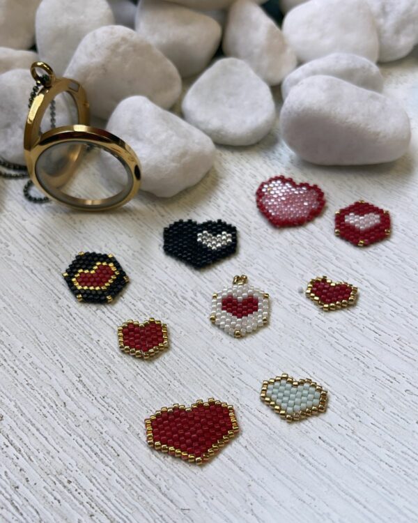 Miyuki Element - Petit Hearts for Memory Lockets