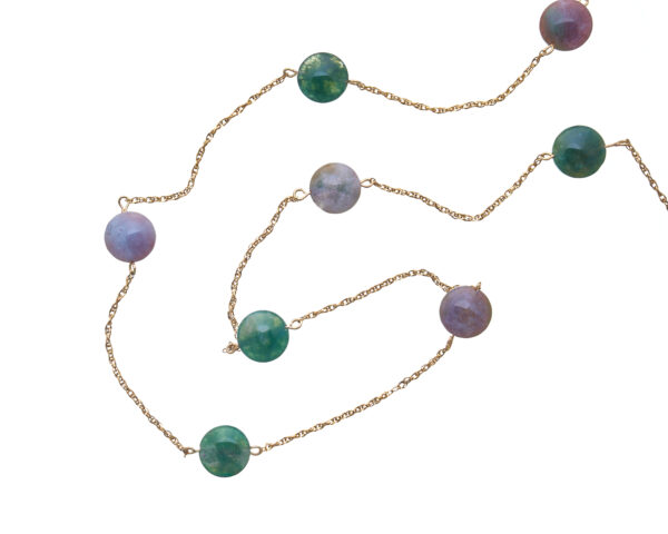 Elegant long chain adorned with agate stones