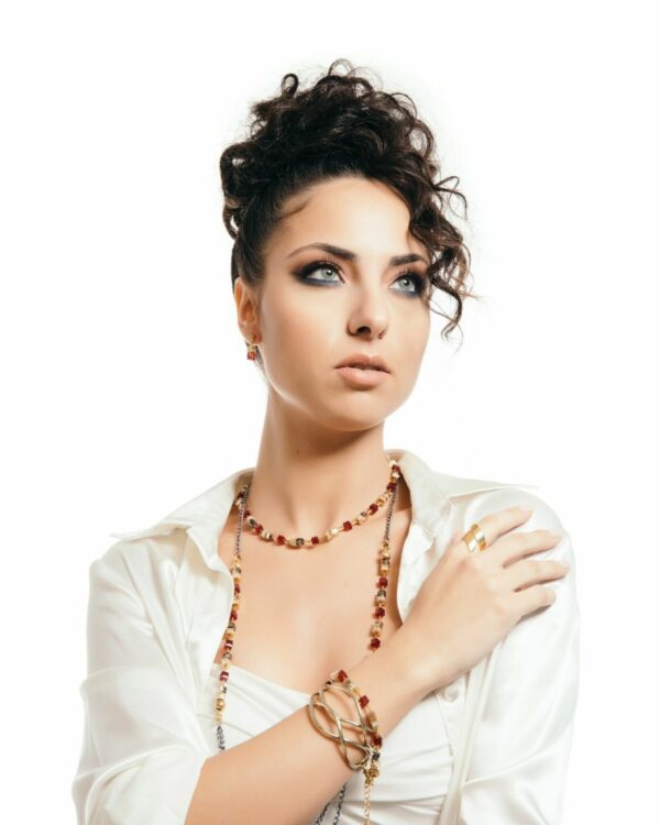 Siam Cube Jewelry Set with vibrant red crystals