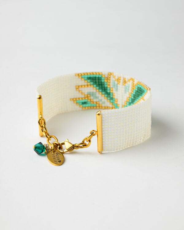 Handcrafted Miyuki Loom Stitched Swan Bracelet in Green Shades