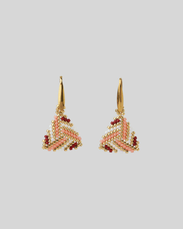 Coral red and gold Miyuki triangle earrings by The Gem Stories