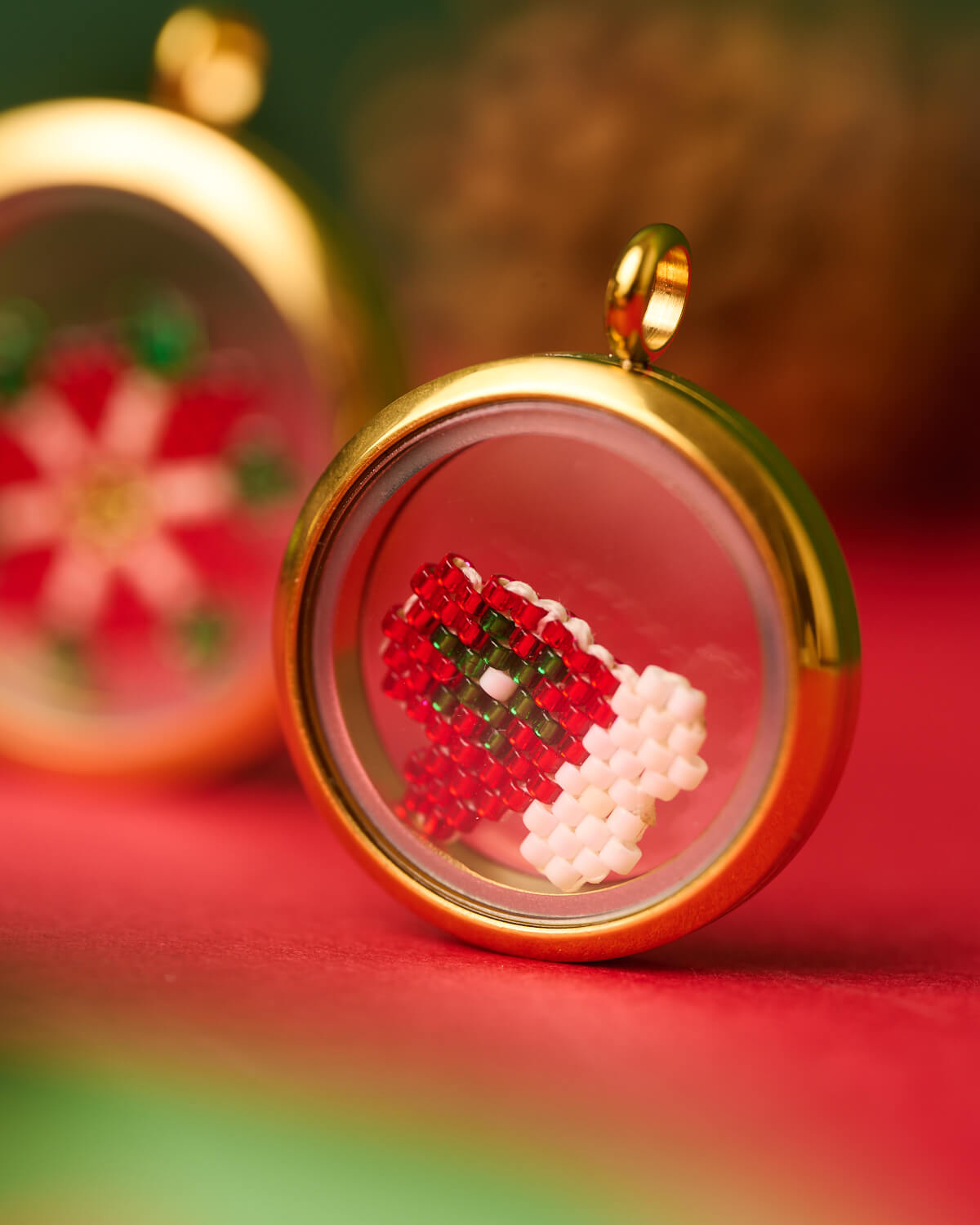 The-gem-stories-Christmas-stocking-locket