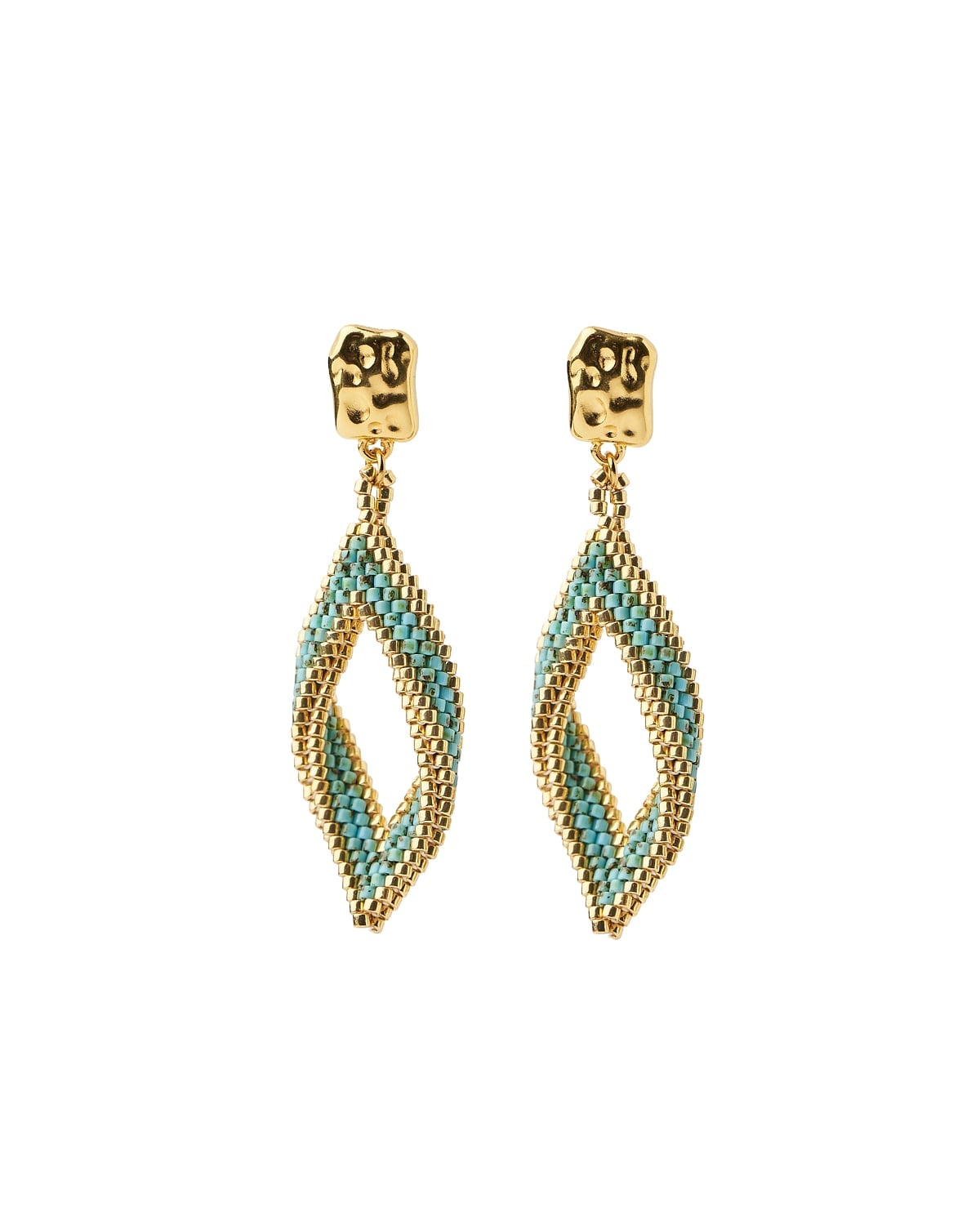 OJ8744951-The-Gem-Stories-Golden-Leaf-Miyuki-Peyote-Earrings-clear-1 Golden leaf-shaped earrings with turquoise Miyuki peyote beadwork by The Gem Stories