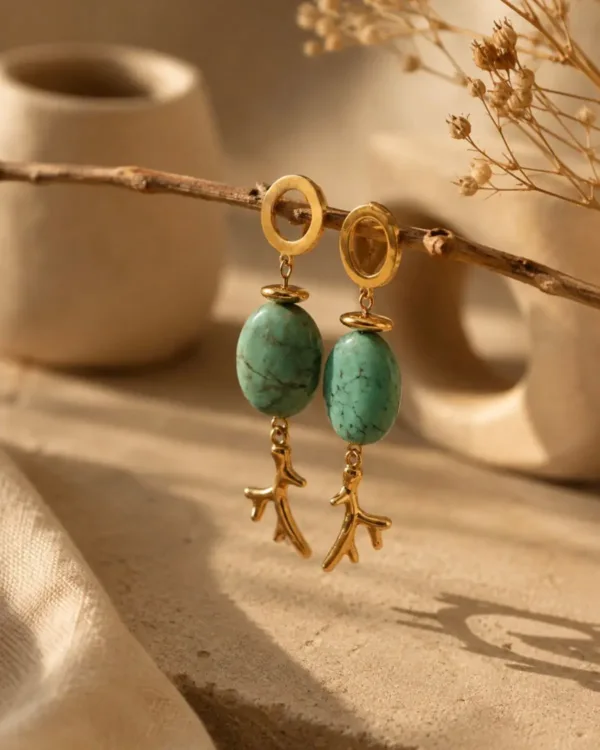 The Gem Stories Ocean Earrings featuring elegant ocean-inspired details in beautiful blue and turquoise tones.